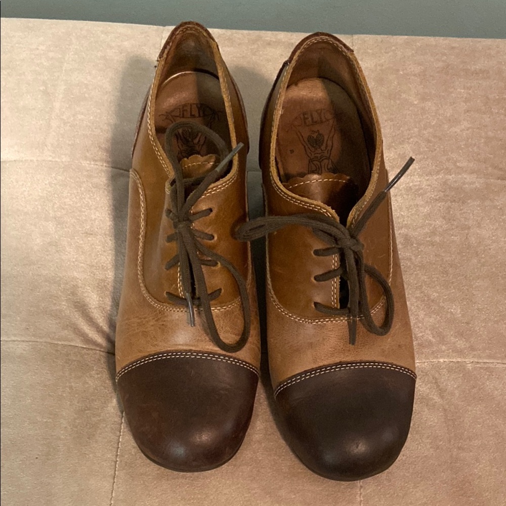 Fly London brown leather retro style shoes